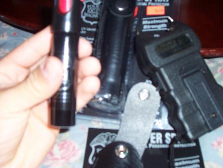 bomb....krimogene....pepper spray