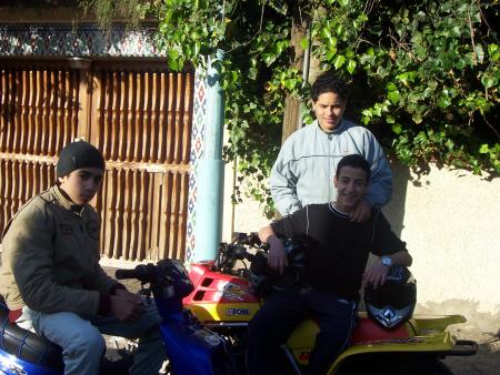 les trois stunteur